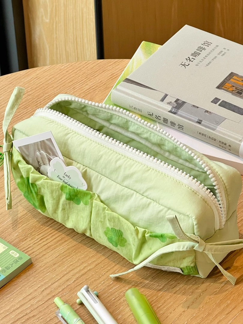 Clover Pouch