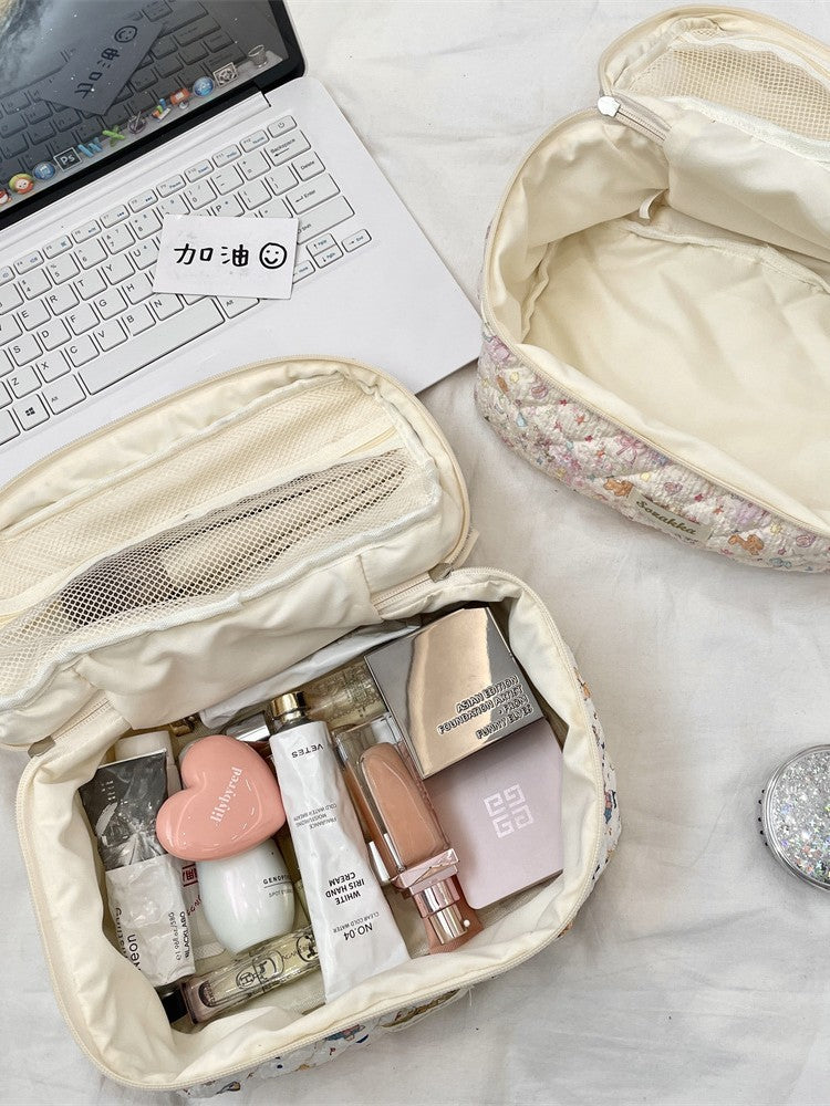 Korean Aesthetic Makeup Pouch – Cute Pinteresty Cosmetic Bag for Travel & Daily Use