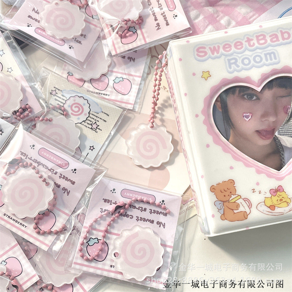 Fishcake pendent keychain